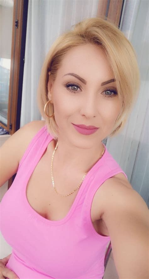 Escort Castrocielo: Donna cerca Uomo